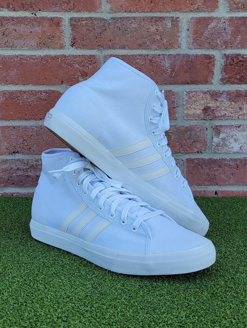 Mens ADIDAS ORIGINALS Matchcourt Hi Triple White Sneakers ~ US Size 13